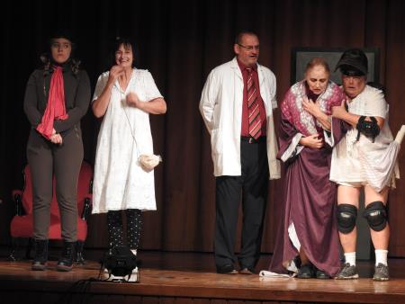 Gledališka predstava Babji parlament 5